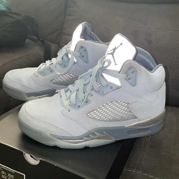 Retro Air Jordan 5 - Picture 2 of 4